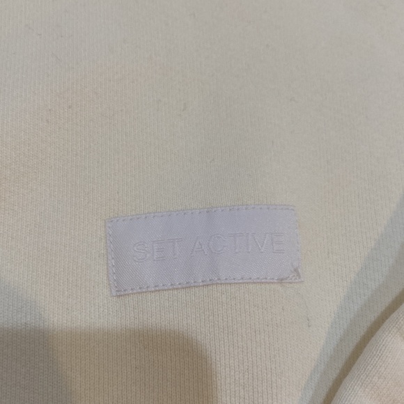 Set active crop half zip sweatshirt size small - Picture 2 of 5